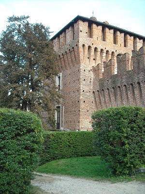 Torrione Castello Galliate 300